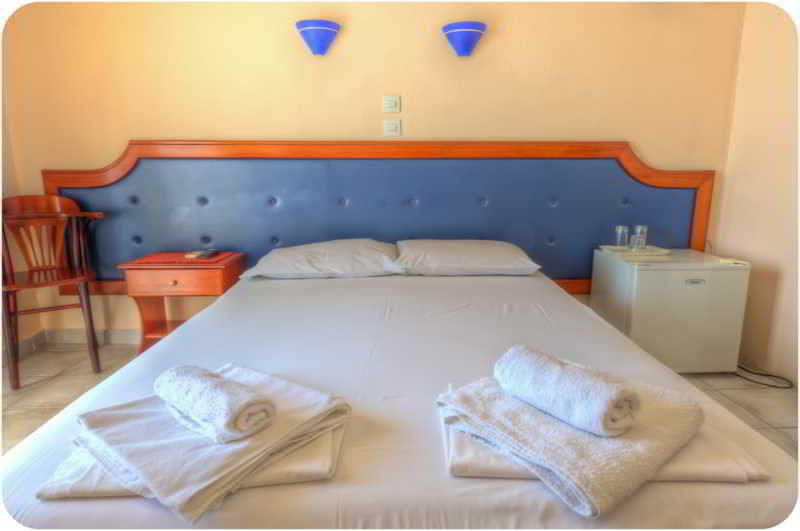 Molos Hotel يميناريا المظهر الخارجي الصورة